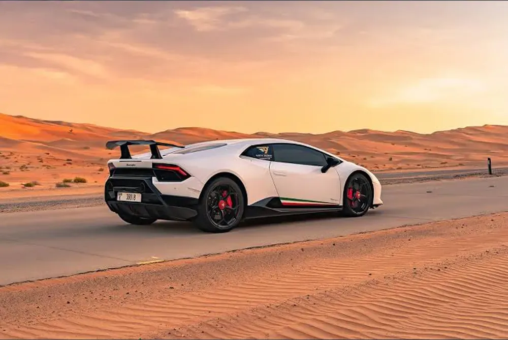Main Image أسعار لامبورغيني في دبي 2026 | دليل شامل