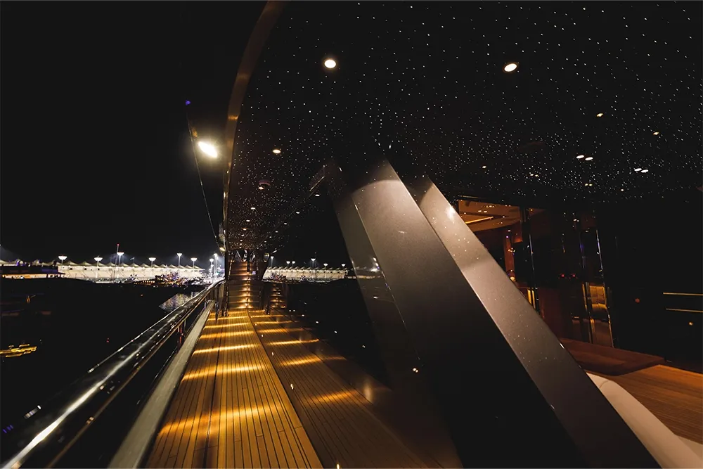 evening yacht rental dubai