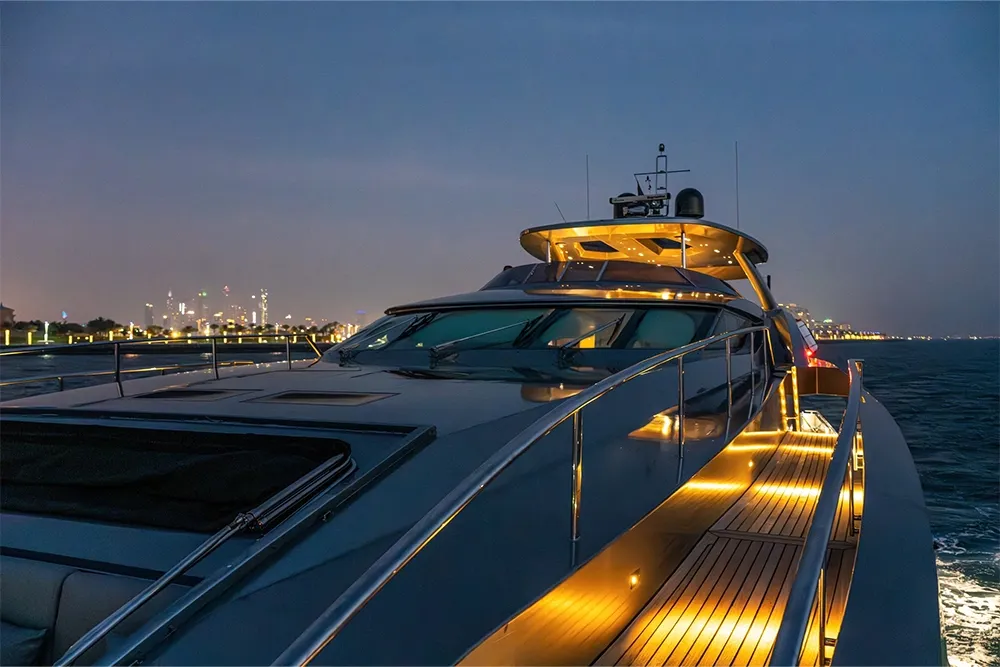 shared yacht rental dubai